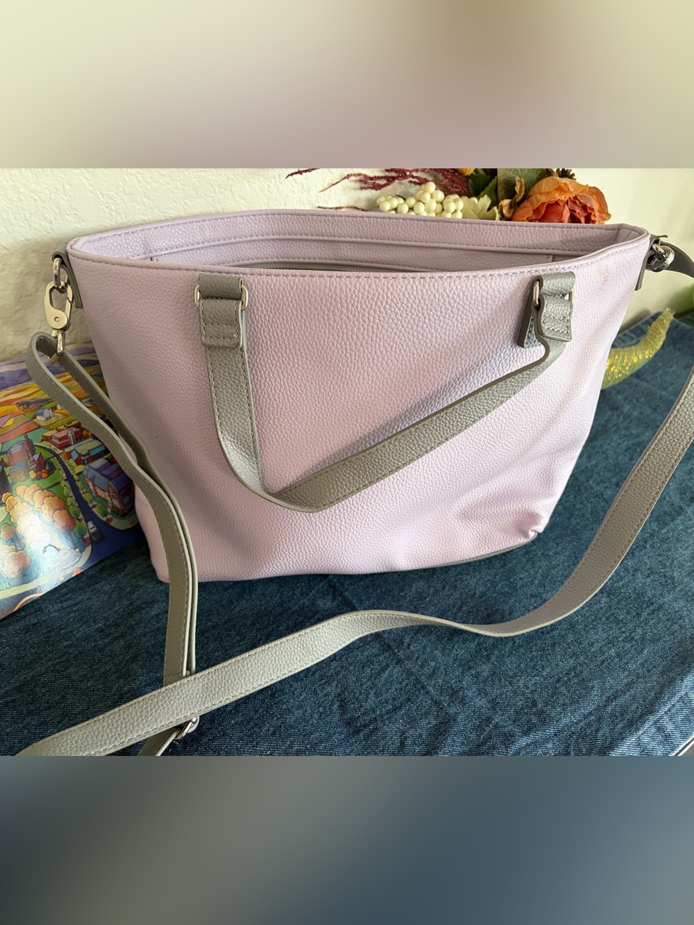 thirty-one Lavender Tote with Gray Straps